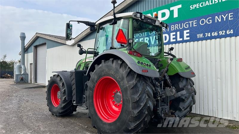 Fendt 720 Vario S4 Profi Plus Traktory