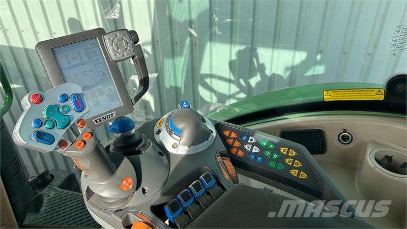 Fendt 720 Vario S4 Profi Plus Med Ålø Q78 Frontlæsser +  Traktoren