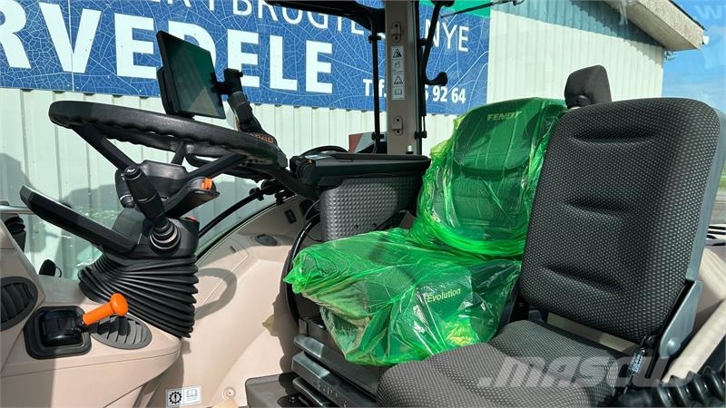 Fendt 724 Vario Gen6 Profi+ Med Fendt 5X90 Frontlæsser Traktory