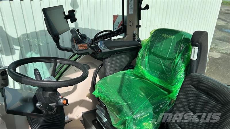 Fendt 724 Vario Gen6 Profi+ Med Fendt 5X90 Frontlæsser Traktory
