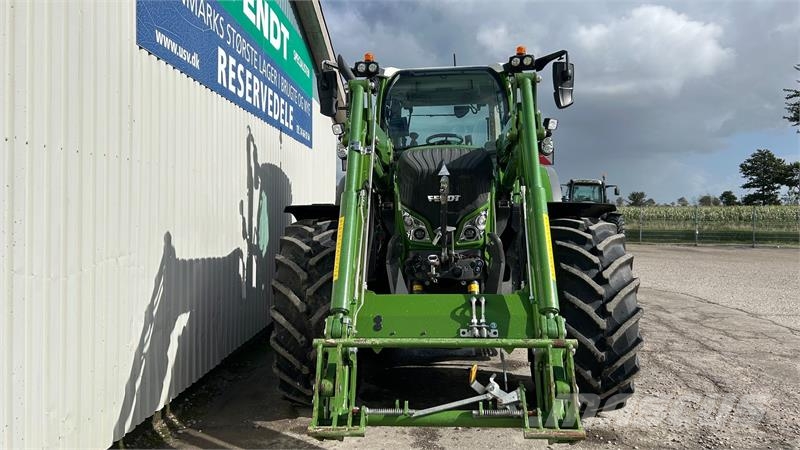 Fendt 724 Vario Gen6 Profi+ Med Fendt 5X90 Frontlæsser Traktory