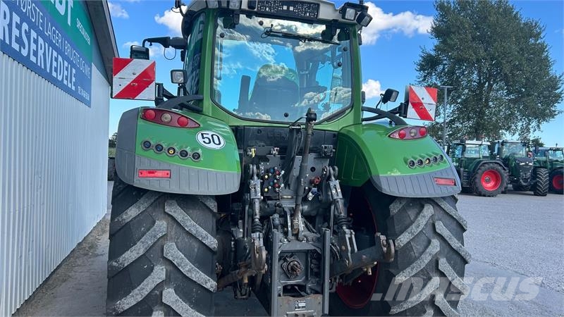 Fendt 724 Vario S4 Profi Plus Med Front PTO Traktory