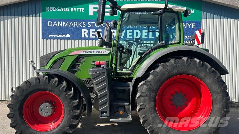 Fendt 724 Vario S4 Profi Plus Med Front PTO Traktory