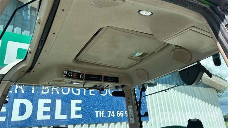 Fendt 724 Vario S4 Profi Plus Med Frontlæsser Fendt 4x80 الجرارات