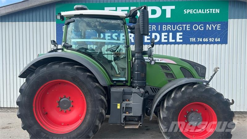 Fendt 724 Vario S4 Profi Plus Med Front PTO Traktory