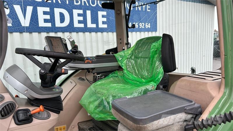 Fendt 724 Vario SCR Profi Plus الجرارات