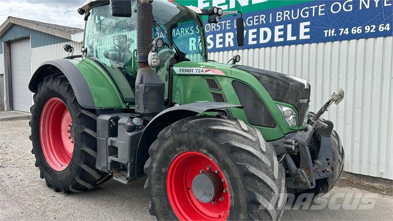 Fendt 724 Vario SCR PROFI Luftbremser Traktory