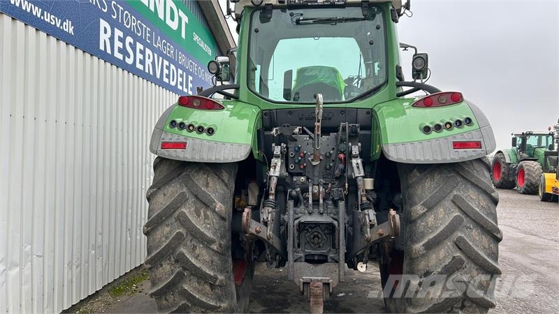Fendt 724 Vario SCR Profi Plus الجرارات