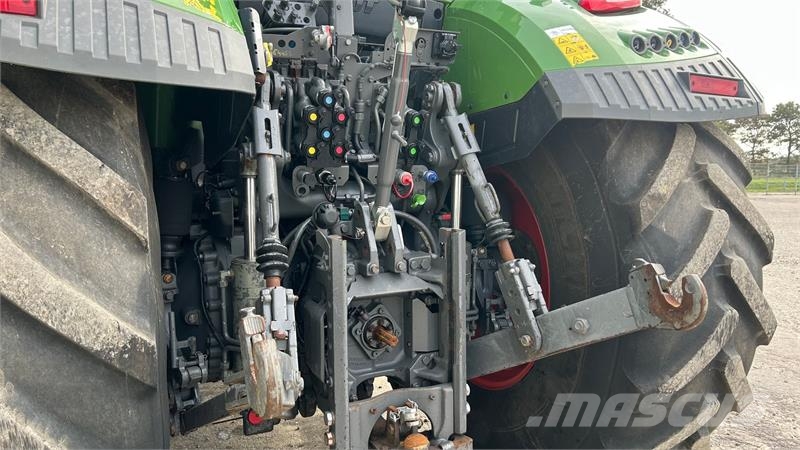 Fendt 728 Vario Gen7 Profi+ Setting2 VarioGrip Traktorji