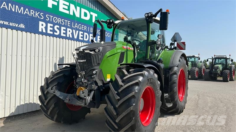 Fendt 728 Vario Gen7 Profi+ Setting2 Front PTO Traktory