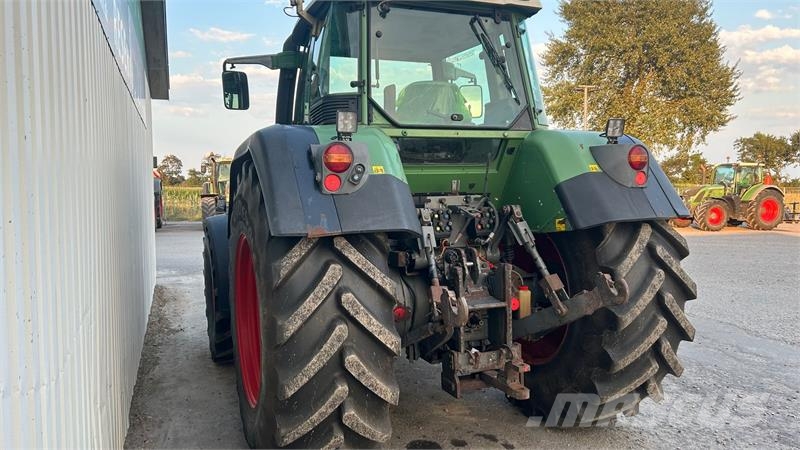 Fendt 818 Vario TMS Med Frontlæsser Traktory