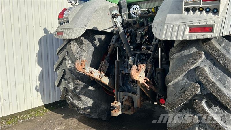 Fendt 822 Vario SCR Profi Plus Traktorji