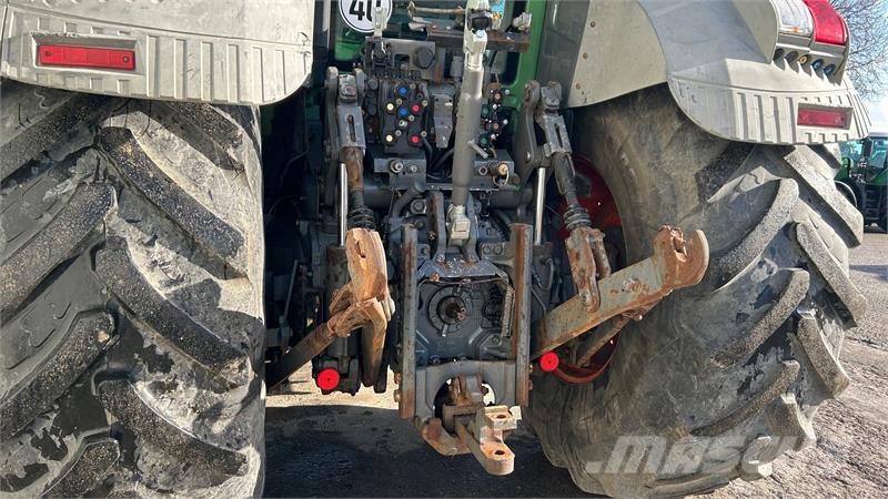 Fendt 822 Vario SCR Profi Plus Traktorji