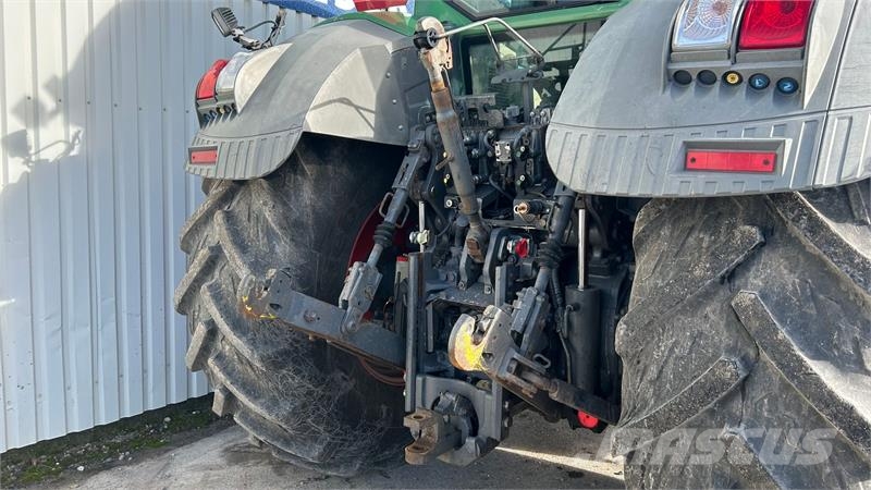 Fendt 824 Vario SCR Profi Plus Luftbremser Traktory