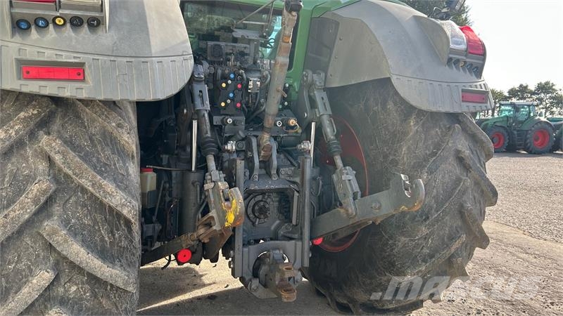 Fendt 824 Vario SCR Profi Plus Luftbremser Traktory