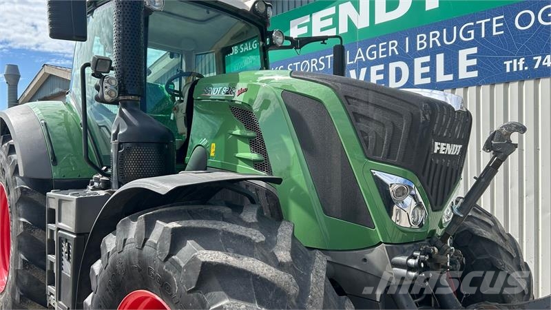 Fendt 826 Vario S4 Profi Traktory
