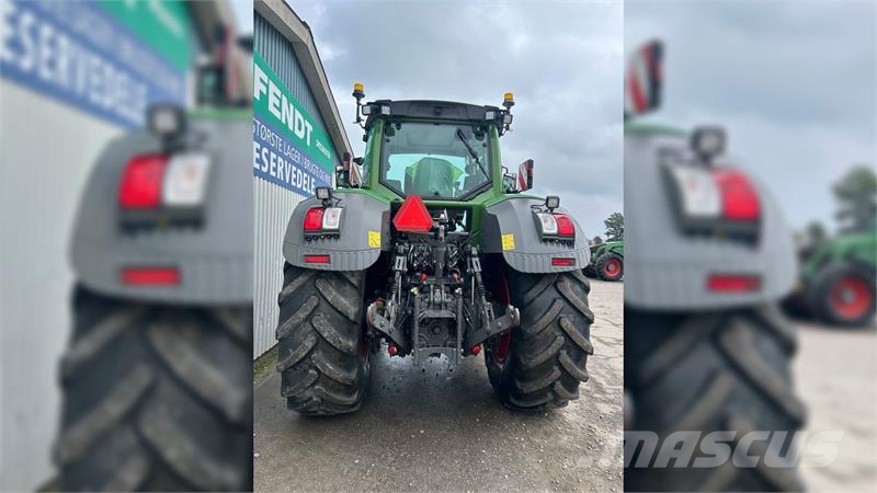 Fendt 828 Vario S4 Profi Plus Traktory