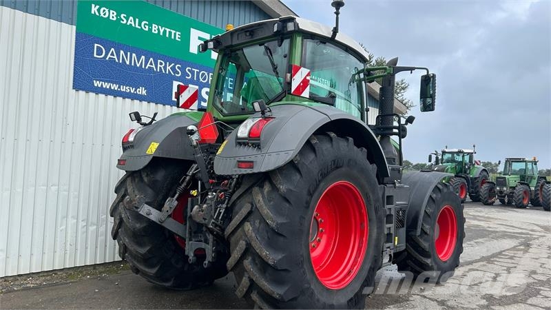 Fendt 828 Vario S4 Profi Plus Traktory