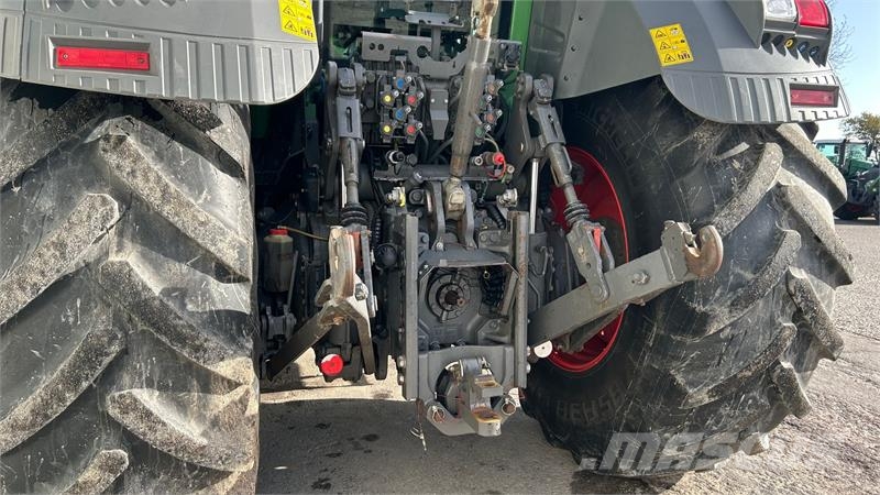 Fendt 828 Vario S4 Profi Plus Alt Udstyr. Front PTO, Var Traktori