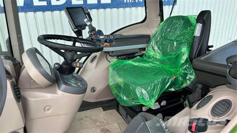 Fendt 828 Vario S4 Profi Plus Med Front PTO Traktory
