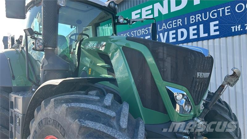 Fendt 828 Vario S4 Profi Plus Alt Udstyr: Front PTO, Var Traktory