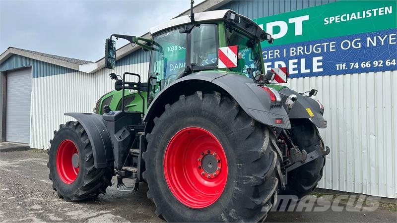 Fendt 828 Vario S4 Profi Plus Traktory