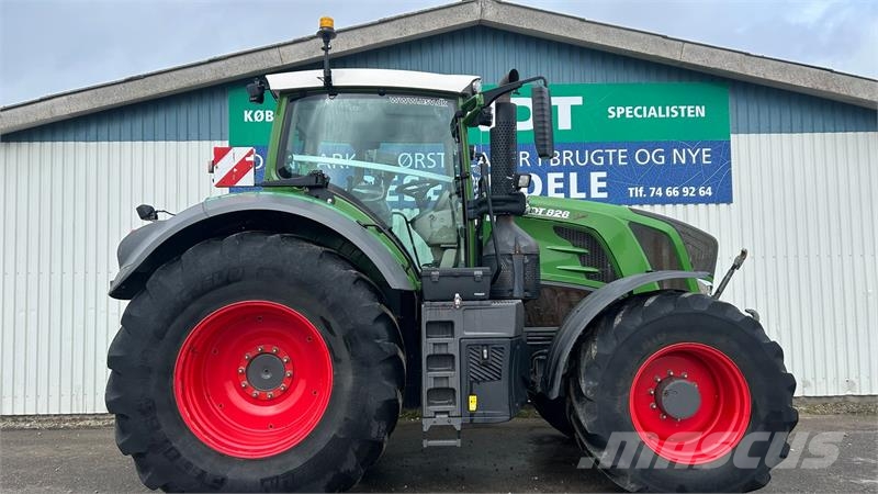Fendt 828 Vario S4 Profi Plus Traktory