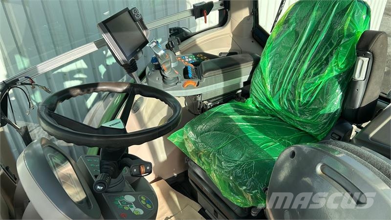 Fendt 828 Vario S4 Profi Plus Alt Udstyr. Front PTO, Var Traktori