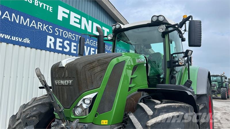 Fendt 828 Vario S4 Profi Plus Traktory