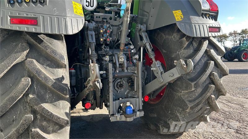 Fendt 828 Vario S4 Profi Plus Front PTO Traktorji
