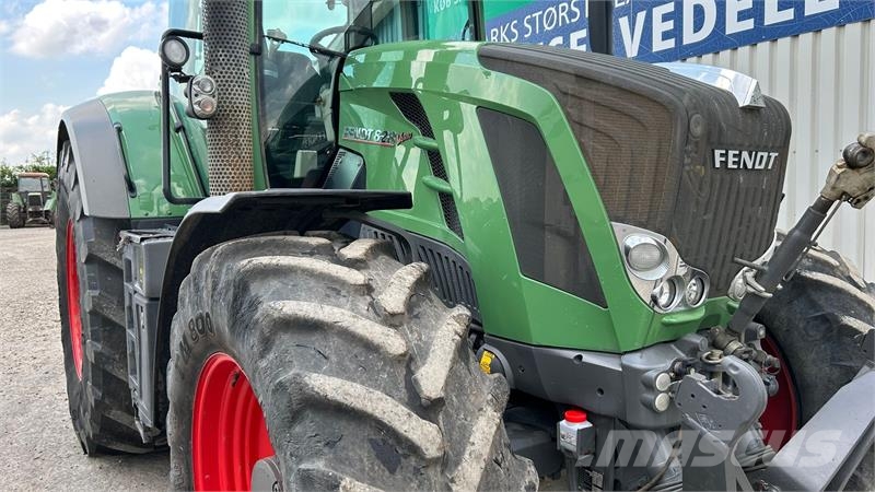 Fendt 828 Vario SCR Profi Plus Traktory