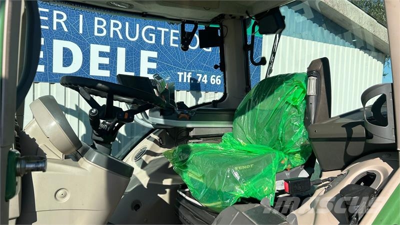 Fendt 828 Vario SCR Profi Plus Traktory