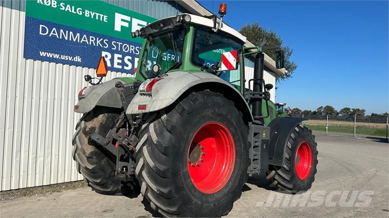 Fendt 828 Vario SCR Profi Plus Traktory