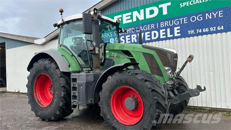 Fendt 828 Vario SCR Profi Plus Traktory