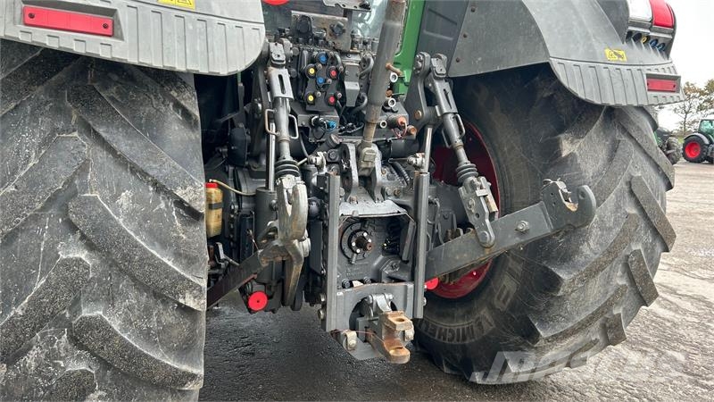 Fendt 828 Vario SCR Profi Plus  Luftbremser Traktoren