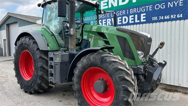 Fendt 828 Vario SCR Profi Plus Traktory