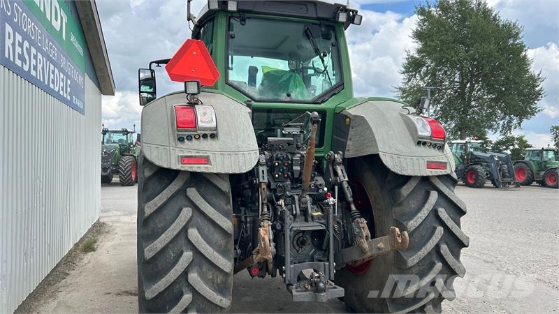 Fendt 828 Vario SCR Profi Traktory