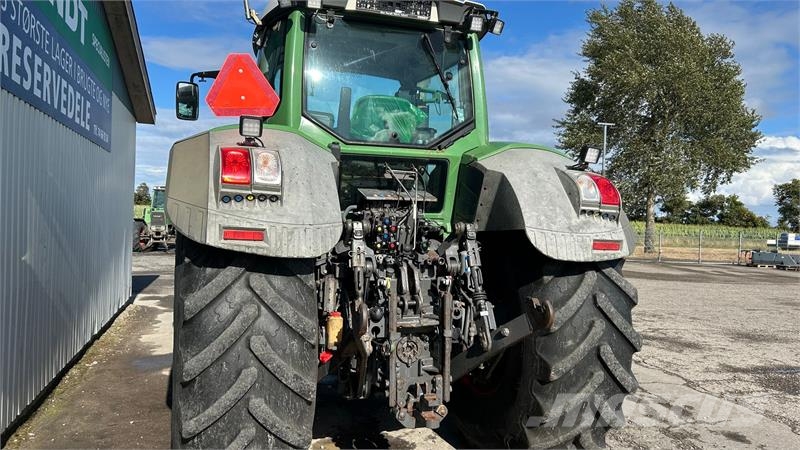 Fendt 927 Vario PROFI Traktory