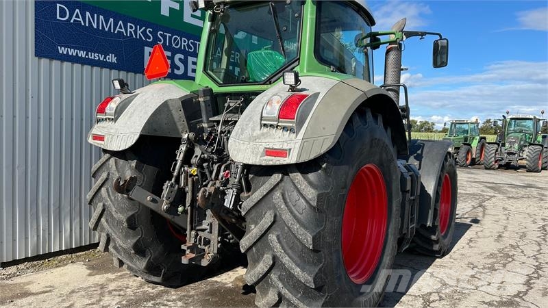 Fendt 927 Vario PROFI Traktory