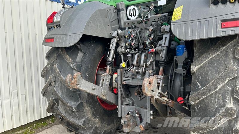 Fendt 927 Vario S4 Profi Plus Traktoren