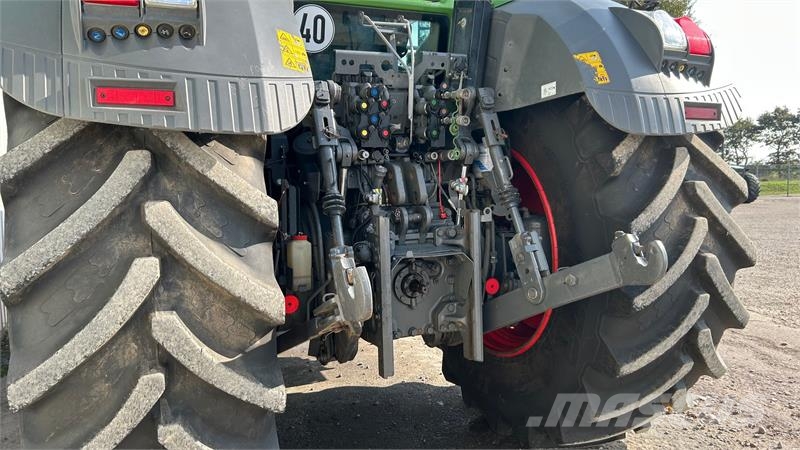Fendt 930 Vario S4 Profi Plus الجرارات