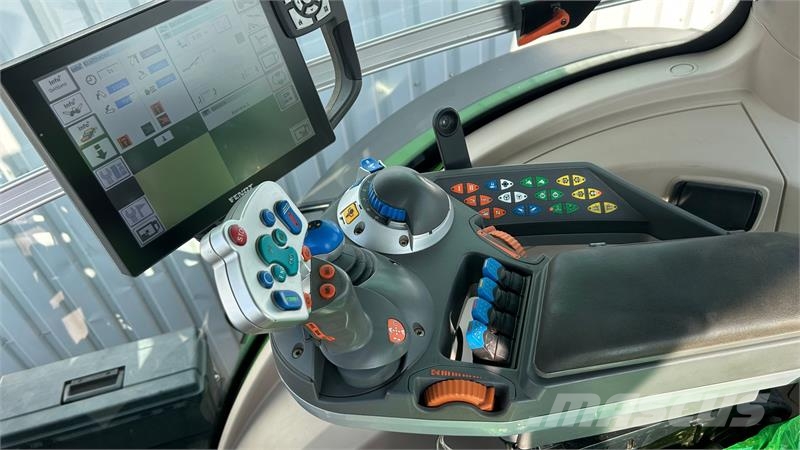 Fendt 930 Vario S4 Profi Plus الجرارات