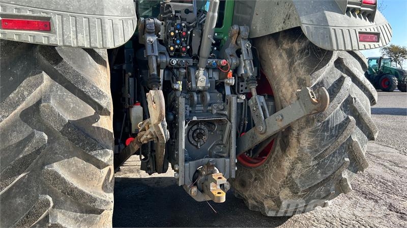 Fendt 930 Vario SCR Profi Plus Traktorji