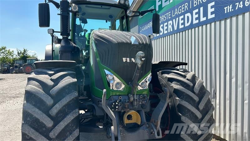 Fendt 933 Vario S4 Profi Plus Med Front PTO Traktory