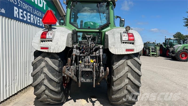 Fendt 933 Vario SCR Profi Plus Med Front PTO Traktorji