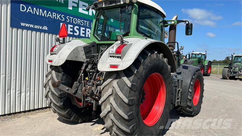 Fendt 933 Vario SCR Profi Plus Med Front PTO Traktorji