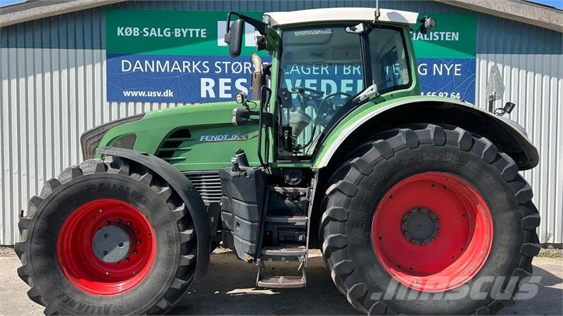 Fendt 933 Vario SCR Profi Plus Med Front PTO Traktorji