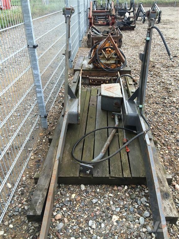 Fendt Frontlæsser Konsole لوادر وحفارات أمامية