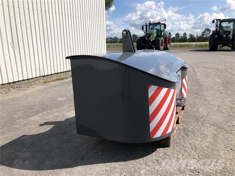  - - - FENDT USV SPECIAL 1500KG FRONTVÆGT Contrapeso delantero
