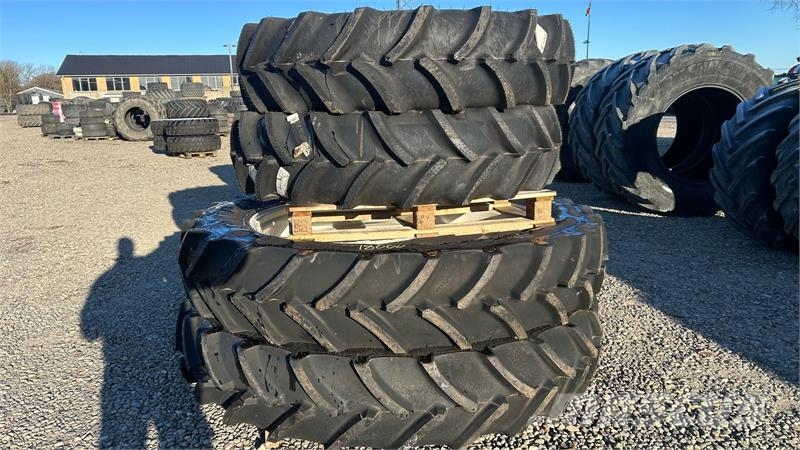 Good Year 380/90R54 + 380/80R38 - spor 2.25m 10 hu Gume, točkovi i felne